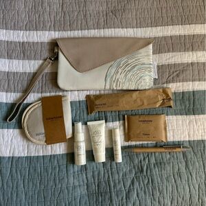 Hawaiian NoHo Home Wristlet Bag Eyemask Pen Loli’i Lip Balm Lotion Mist Clutch